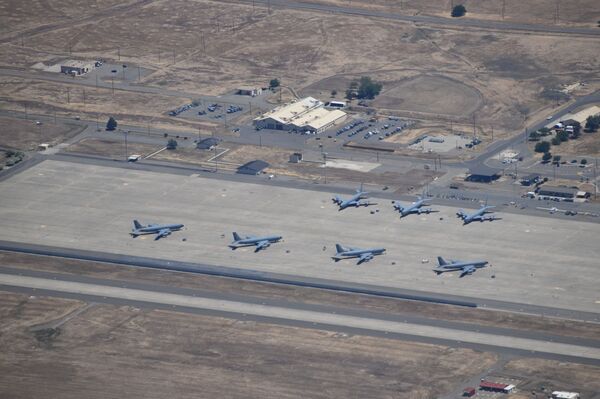 Base aérea dos EUA passa por modernização para 'abrigar' novo drone RQ-180 (FOTOS) - Sputnik Brasil