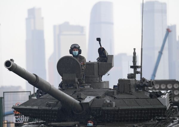 Jornal chinês apelida de 'máquina letal' tanque russo T-90 Jornal chinês apelida de 'máquina letal' tanque russo T-90 - Sputnik Brasil