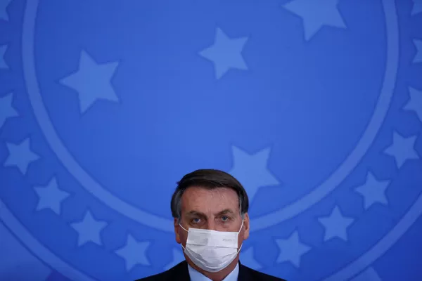 Bolsonaro veta obrigatoriedade de uso de máscaras em prisões Bolsonaro veta obrigatoriedade de uso de máscaras em prisões - Sputnik Brasil