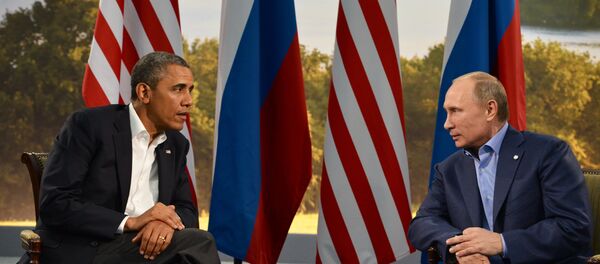 Barack Obama e Vladimir Putin - Sputnik Brasil