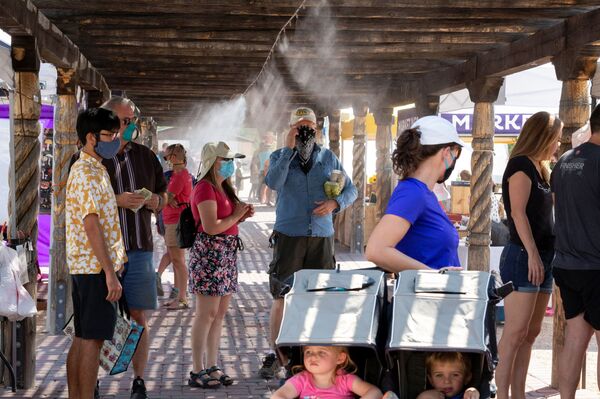 'Começamos a abrir muito rápido': hospitais dos EUA sofrem em meio à reativação da COVID-19 - Sputnik Brasil