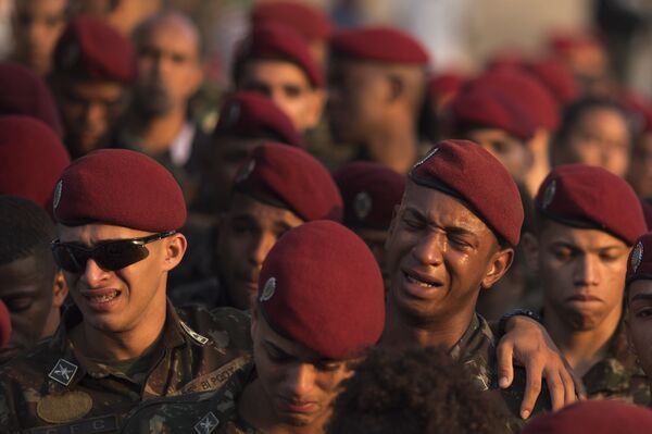 Violência no Brasil: quantos mais vão precisar morrer? - Sputnik Brasil