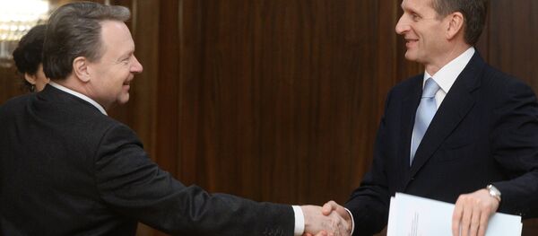 Sergei Naryshkin (direita) e Ilkka Kanerva durante encontro em Moscou - Sputnik Brasil