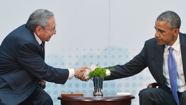 Raúl Castro e Barack Obama - Sputnik Brasil