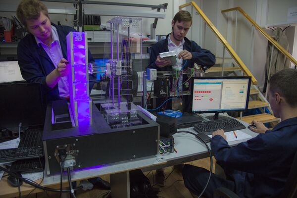 O sistema Escudo, que permite a proteção de empresas contra ataques cibernéticos, efetua uma abordagem integrada da proteção de sistemas automáticos contra influências nocivas e intrusão. - Sputnik Brasil