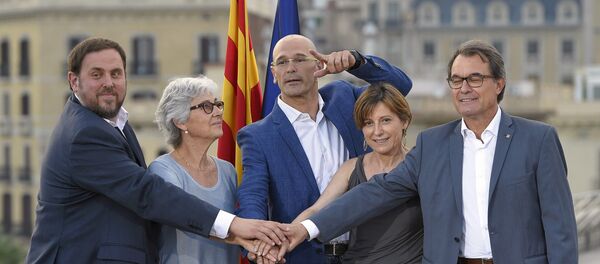 Líderes da lista unitária para as eleições de 27 de setembro na Catalunha Líderes da lista unitária para as eleições de 27 de setembro na Catalunha - Sputnik Brasil
