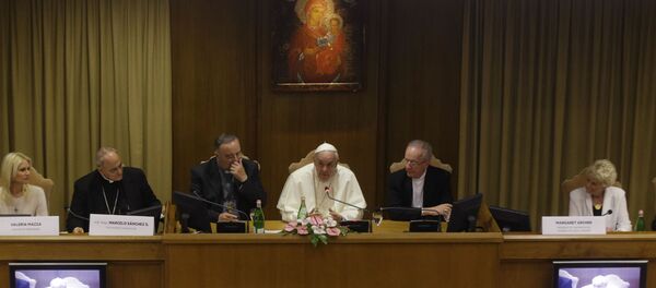 Papa Francisco se reúne com prefeitos de 70 cidades de diversos países. - Sputnik Brasil