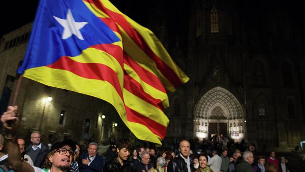 Bandeira da Catalunha durante uma manifestação antes do referendo de 2014. Foto de arquivo - Sputnik Brasil