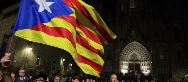Bandeira da Catalunha durante uma manifestação antes do referendo de 2014. Foto de arquivo - Sputnik Brasil