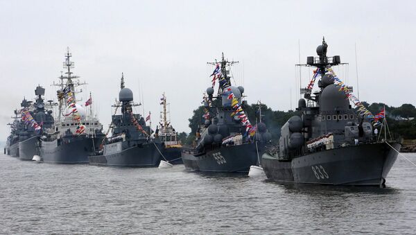 Ensaio para a parada do dia da Marinha da Rússia em Baltiysk. A Frota do Báltico. - Sputnik Brasil