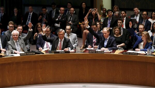 Vote on a U.N. Security Council resolution at the U.N. headquarters in New York July 20, 2015 - Sputnik Brasil
