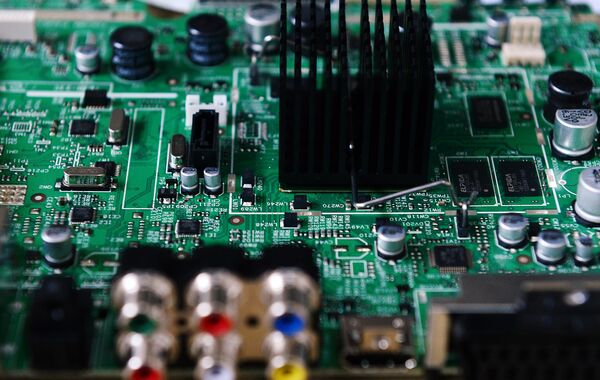 Como robôs chineses ajudam a combater o coronavírus - Sputnik Brasil