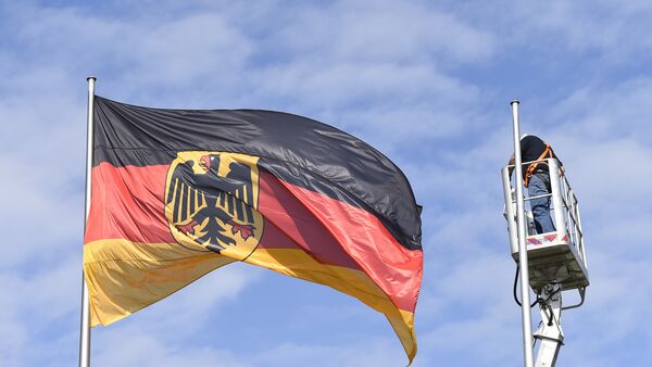 Bandeira Federal da Alemanha em Berlim - Sputnik Brasil