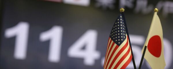 Bandeiras dos EUA e do Japão. Bandeiras dos EUA e do Japão. - Sputnik Brasil