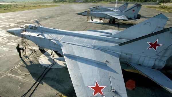Aeronaves MiG-31, da Frota Russa do Oceano Pacífico, durante manobras na região de Kamchatka - Sputnik Brasil