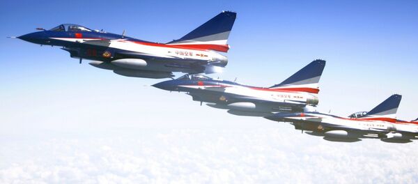 Caças J-10 do exército chinês - Sputnik Brasil