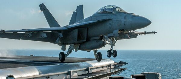 Avião da coalizão internacional liderada pelos EUA - Sputnik Brasil