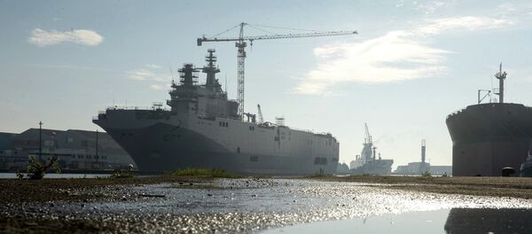 Porta-helicópteros Mistral Porta-helicópteros Mistral - Sputnik Brasil