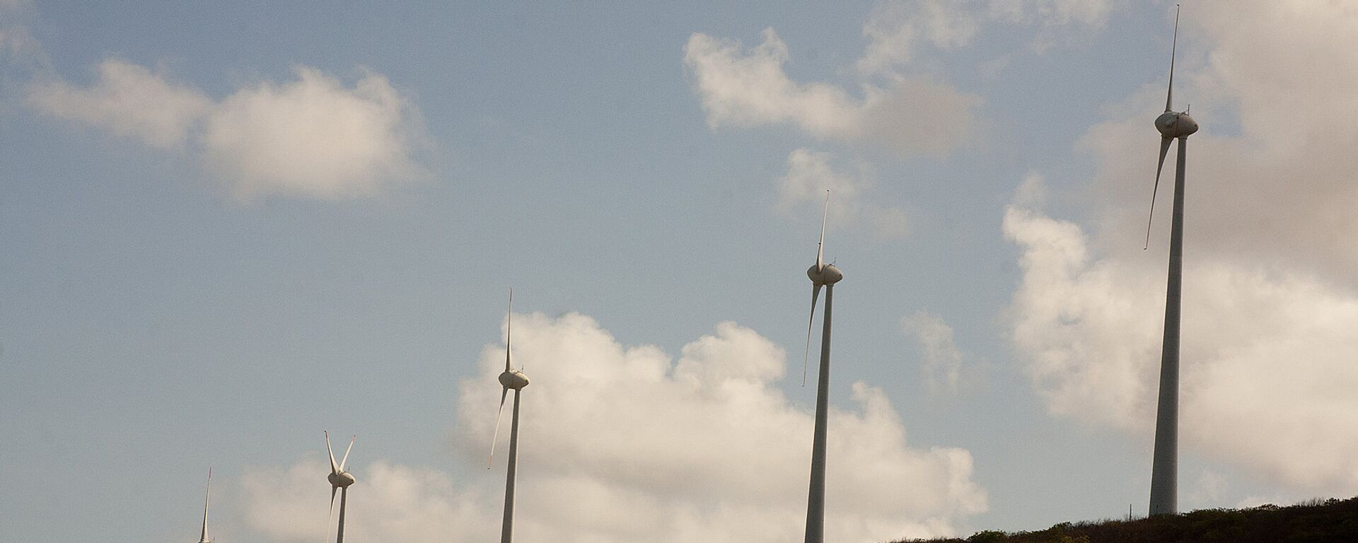Parque Eólico Fernando de Noronha - Sputnik Brasil, 1920, 22.07.2025