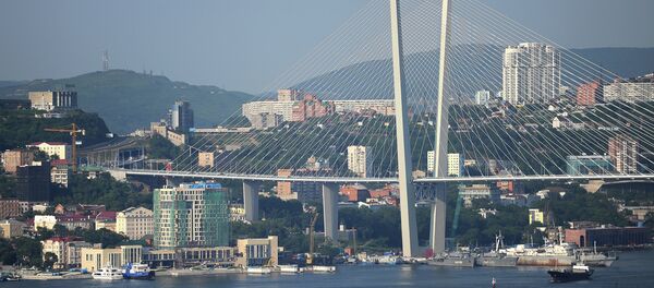 A ponte Zolotoy na cidade de Vladivostok, Rússia - Sputnik Brasil