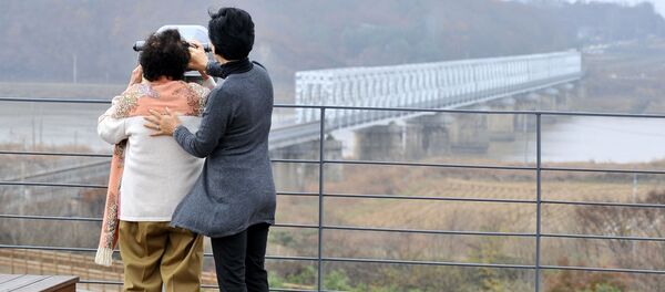 Zona Desmilitarizada que separa as duas Coreias Zona Desmilitarizada que separa as duas Coreias - Sputnik Brasil