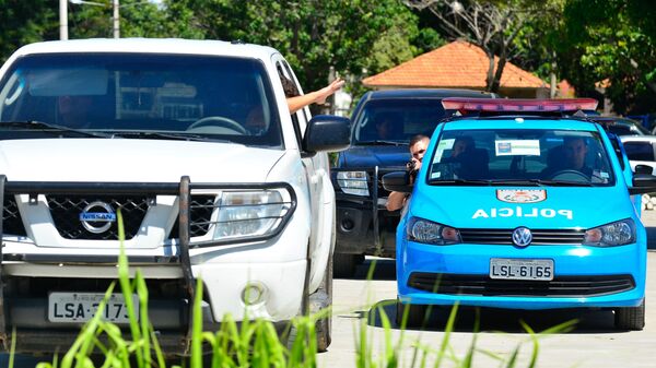 Policiais de UPP’s do Rio de Janeiro, durante treinamento de abordagem, patrulha, autoproteção, armamento e primeiros socorros - Sputnik Brasil