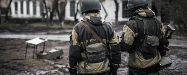 Combatentes da autoproclamada República Popular de Donetsk - Sputnik Brasil