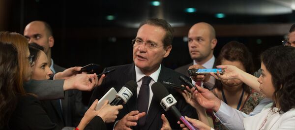 O presidente do Senado, Renan Calheiros, durante entrevista no Congresso Nacional - Sputnik Brasil