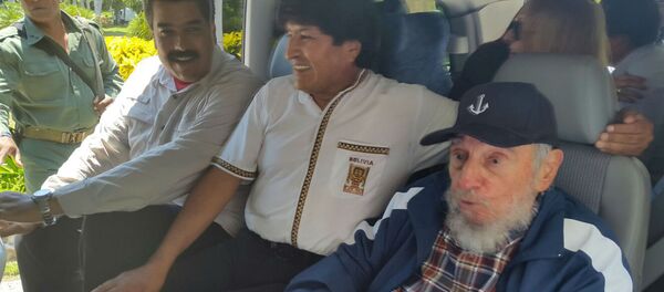Nicolás Maduro, Evo Morales e Fidel Castro, em Cuba. - Sputnik Brasil
