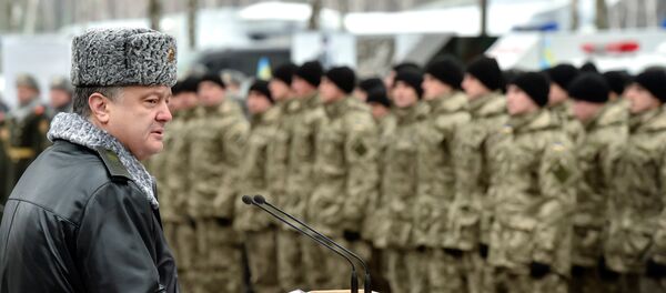 Pyotr Poroshenko e a Guarda Nacional da Ucrânia - Sputnik Brasil