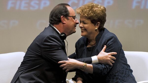 Encontro entre a presidenta Dilma Rousseff e o chefe de Estado francês, François Hollande, em São Paulo, em dezembro de 2013 - Sputnik Brasil