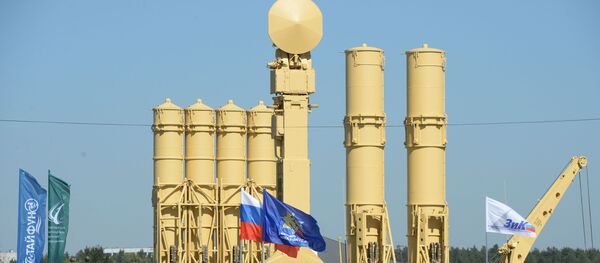 Visitantes na abertura do Salão Internacional de Aviação e Espaço MAKS 2015 na Rússia em Zhukovsky - Sputnik Brasil