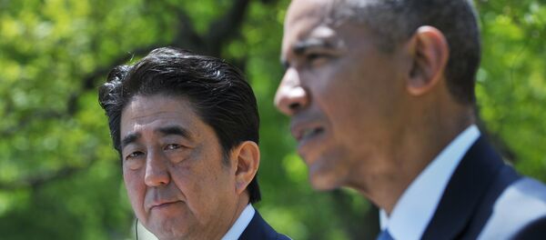 O primeiro-ministro do Japão, Shinzo Abe, ao lado do presidente dos Estados Unidos, Barack Obama - Sputnik Brasil