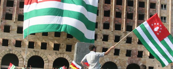 População da Abkházia comemora o reconhecimento de sua independência pela Rússia - Sputnik Brasil