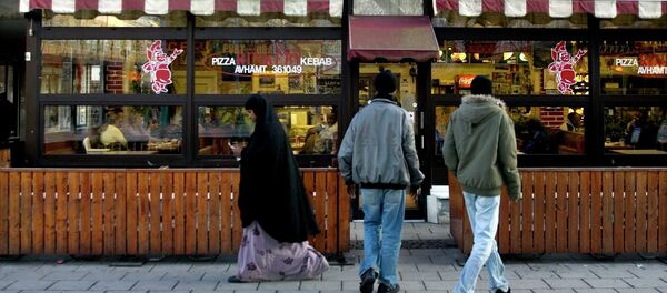 Rinkeby, bairro do subúrbio de Estocolmo com grande concentração de imigrantes - Sputnik Brasil