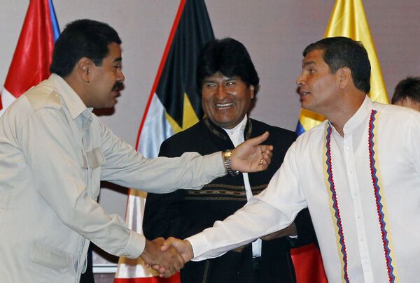 Correa sobre Bolívia: 'Se Evo Morales não tivesse renunciado, haveria banho de sangue' Correa sobre Bolívia: 'Se Evo Morales não tivesse renunciado, haveria banho de sangue' - Sputnik Brasil