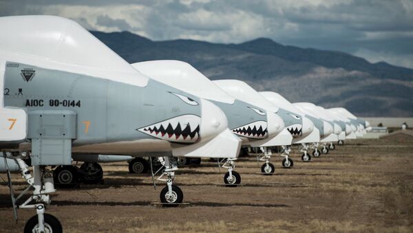 Aviões de assalto A-10 Thunderbolt II na base aérea de Davis-Mountain, na cidade de Tucson, estado do Arizona, Estados Unidos - Sputnik Brasil