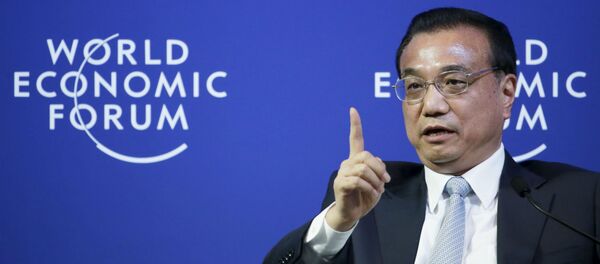 Li Keqiang, no Fórum Econômico Mundial, em Dalian. - Sputnik Brasil