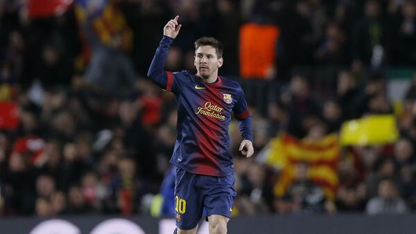 O Barcelona, do craque Messi, está apoiando os refugiados na Europa. - Sputnik Brasil