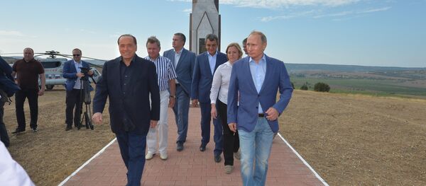Putin e Berlusconi se encontram na Crimeia - Sputnik Brasil