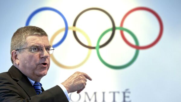 Thomas Bach, presidente do COI, durante o anúncio das cinco candidatas a sediar os Jogos Olímpicos de 2024. - Sputnik Brasil