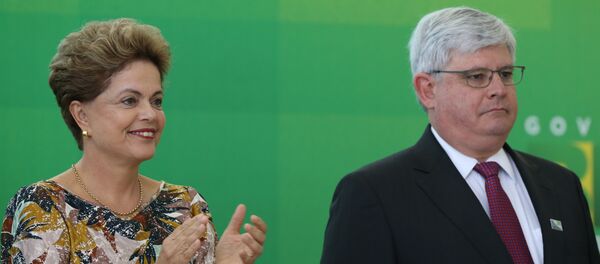 Dilma Rousseff durante a cerimônia de recondução de Rodrigo Janot ao cargo de Procurador-Geral da República - Sputnik Brasil