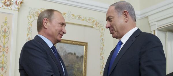 Presidente russo Vladimir Putin e primeiro-ministro israelense Benjamin Netanyahu durante a reunião na residência presidencial de Novo-Ogarevo, 21 setembro de 2015 - Sputnik Brasil