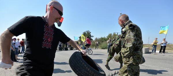 Ativistas bloqueiam acesso na fronteira entre Ucrânia e Crimeia - Sputnik Brasil