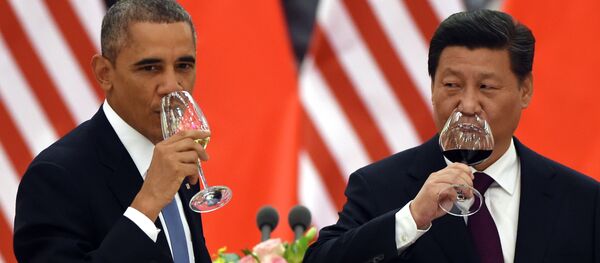 Arquivo. Encontro entre o presidente dos Estados Unidos, Barack Obama, e o presidente chinês, Xi Jinping, em Pequim, em novembro de 2014 - Sputnik Brasil