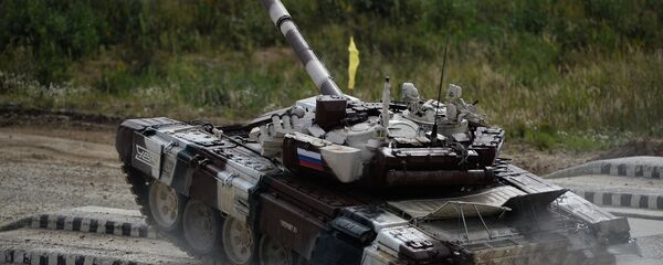 T-72 durante o Biatlon de Tanques. - Sputnik Brasil