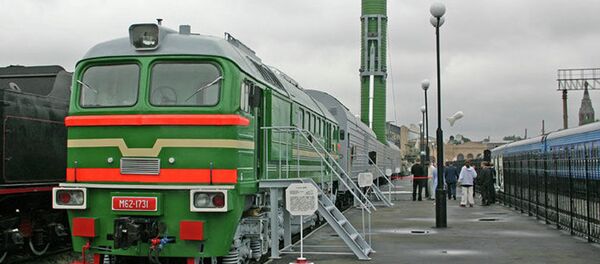 O “trem nuclear russo, chamado de Complexo de Combate Ferroviário de Mísseis - Sputnik Brasil