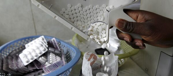 Manipulação de comprimidos. - Sputnik Brasil