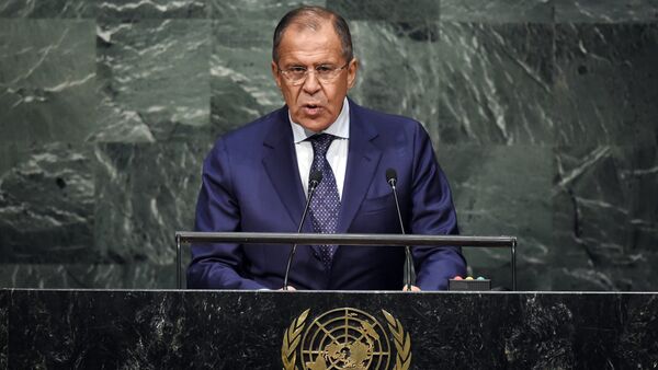 Ministro das Relações Exteriores da Rússia, Sergei Lavrov em pronunciamento da Assembleia Geral da ONU, em Nova Iorque, 27 de setembro, 2015. - Sputnik Brasil