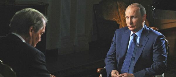 Vladimir Putin gives interview to CBS channel - Sputnik Brasil
